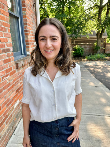 Open Collar V-Neck Button-up Blouse