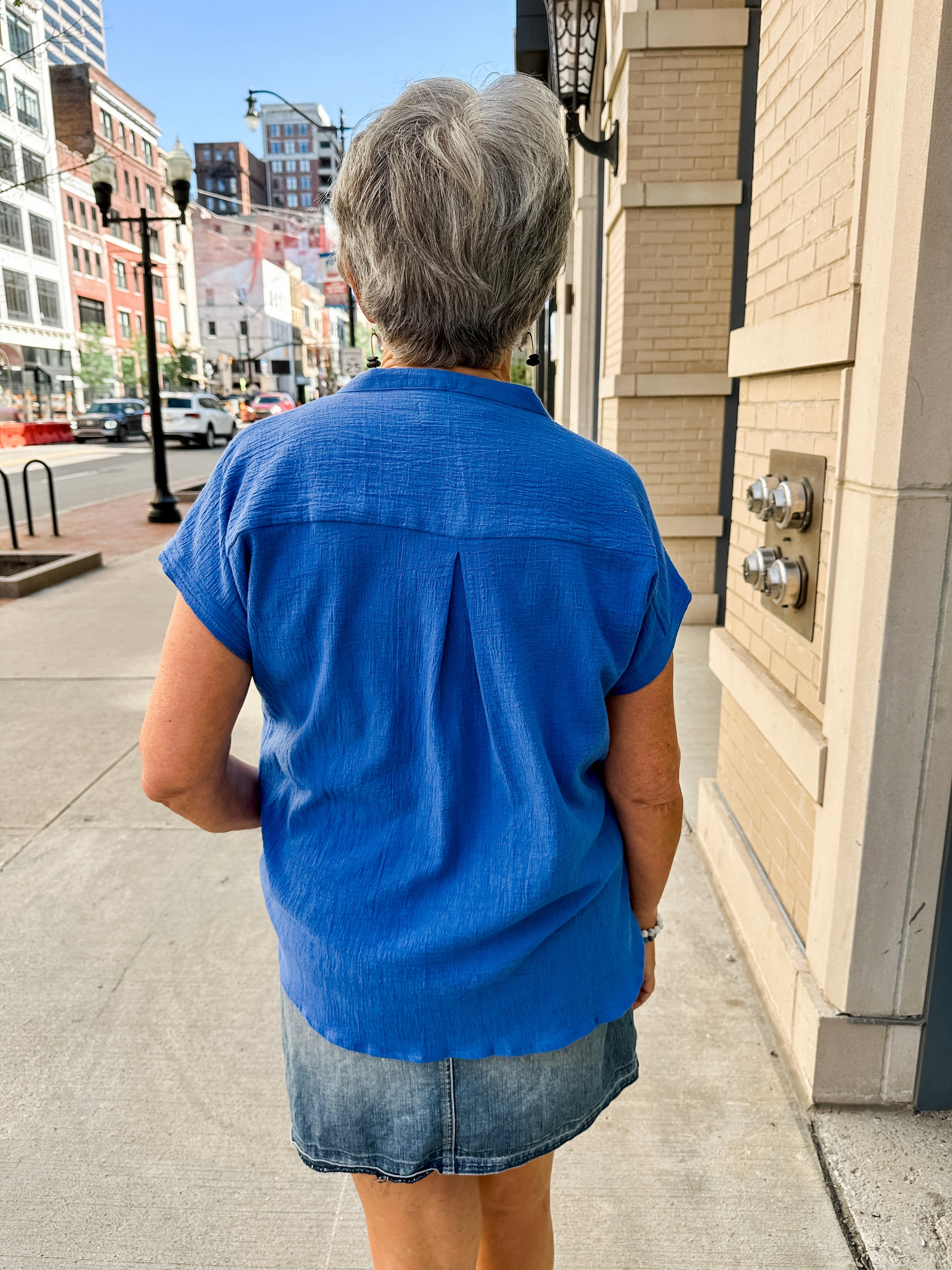 dolman band collar blouse