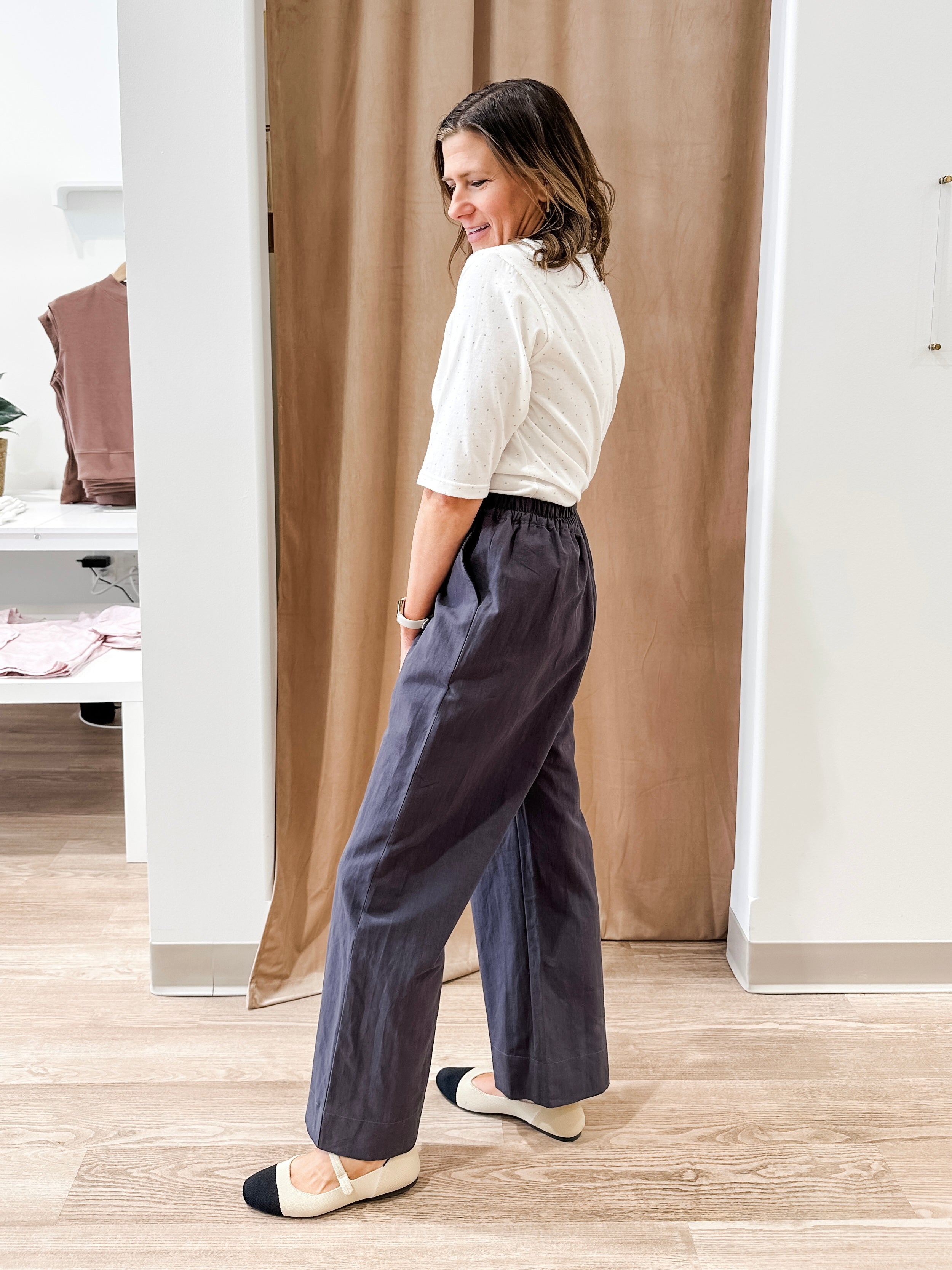 Pull-On Linen Pant